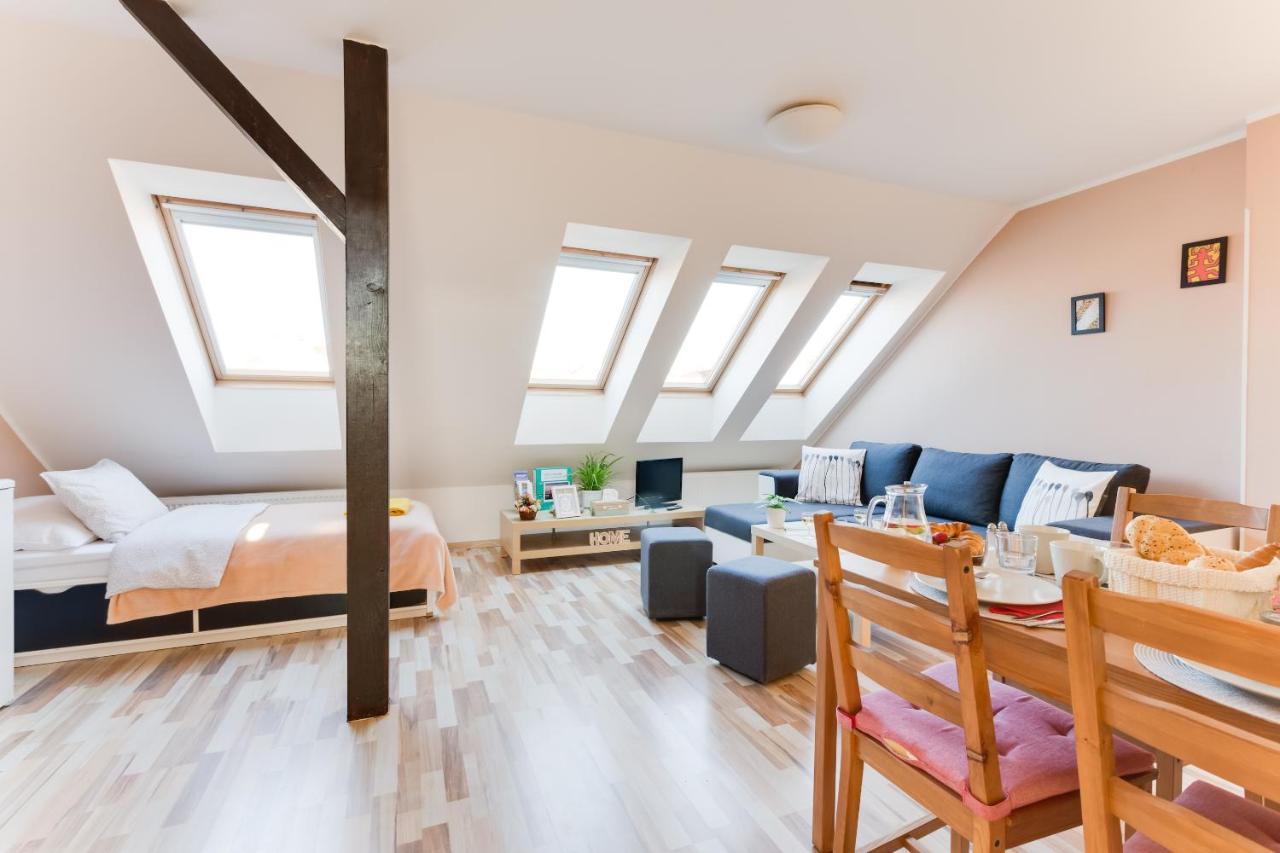 Jane's Charming Apartment Prag
